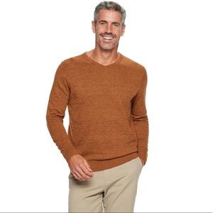 Men’s V-neck sweater.